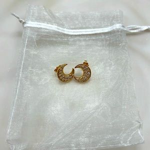 18 carats gold new earrings